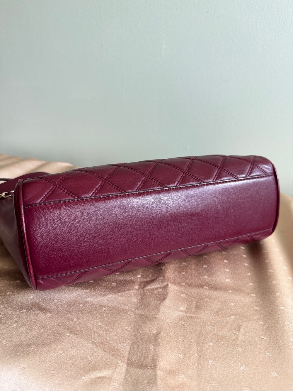 Tory Burch Quilted Leather Tote Shoulder Bag in Burgundy - Picture 13 of 16